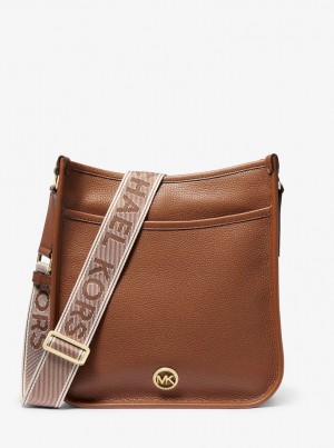 Geanta Crossbody Dama Michael Kors Luisa Large Pebbled Leather Messenger Bag Luggage | 93AGHEZTQ