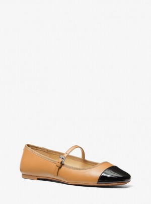 Pantofi Plati Dama Michael Kors Mae Leather Ballet Flat Pale Peanut | 81RVENBJA
