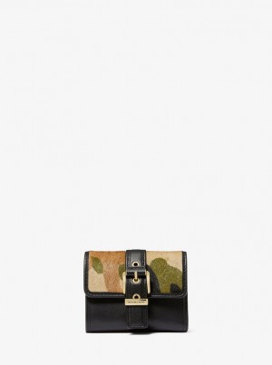 Portofel Dama Michael Kors Colby Small Camouflage Print Calf Hair Tri-Fold Wallet Masline Verzi Colorati | 86UNXVEZB